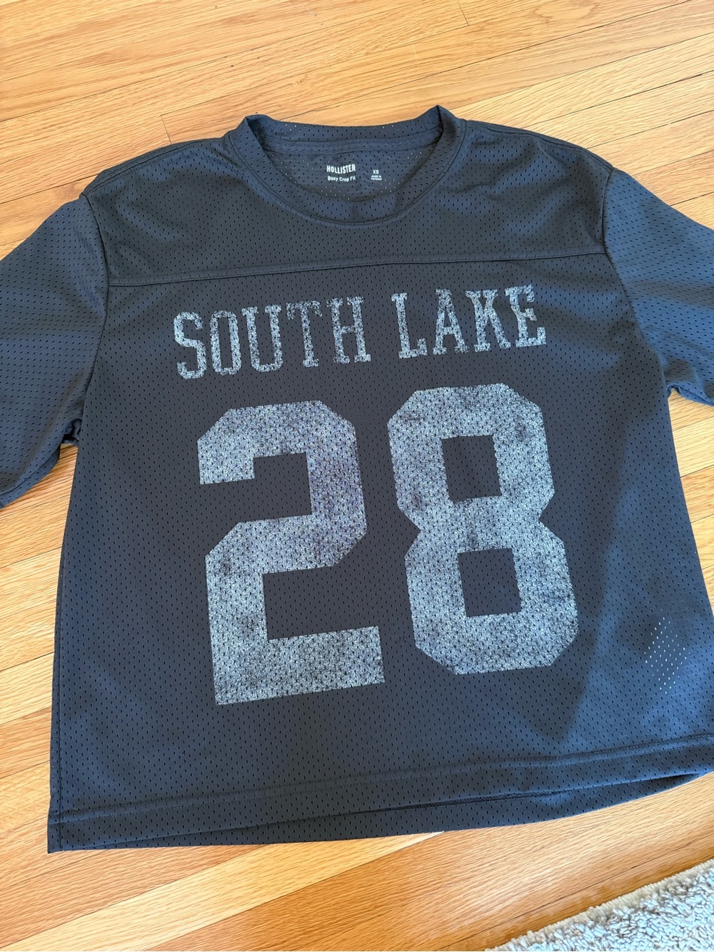 Hollister Boxy Crop Fit 'South Lake 28' Black Mesh Jersey Size XS